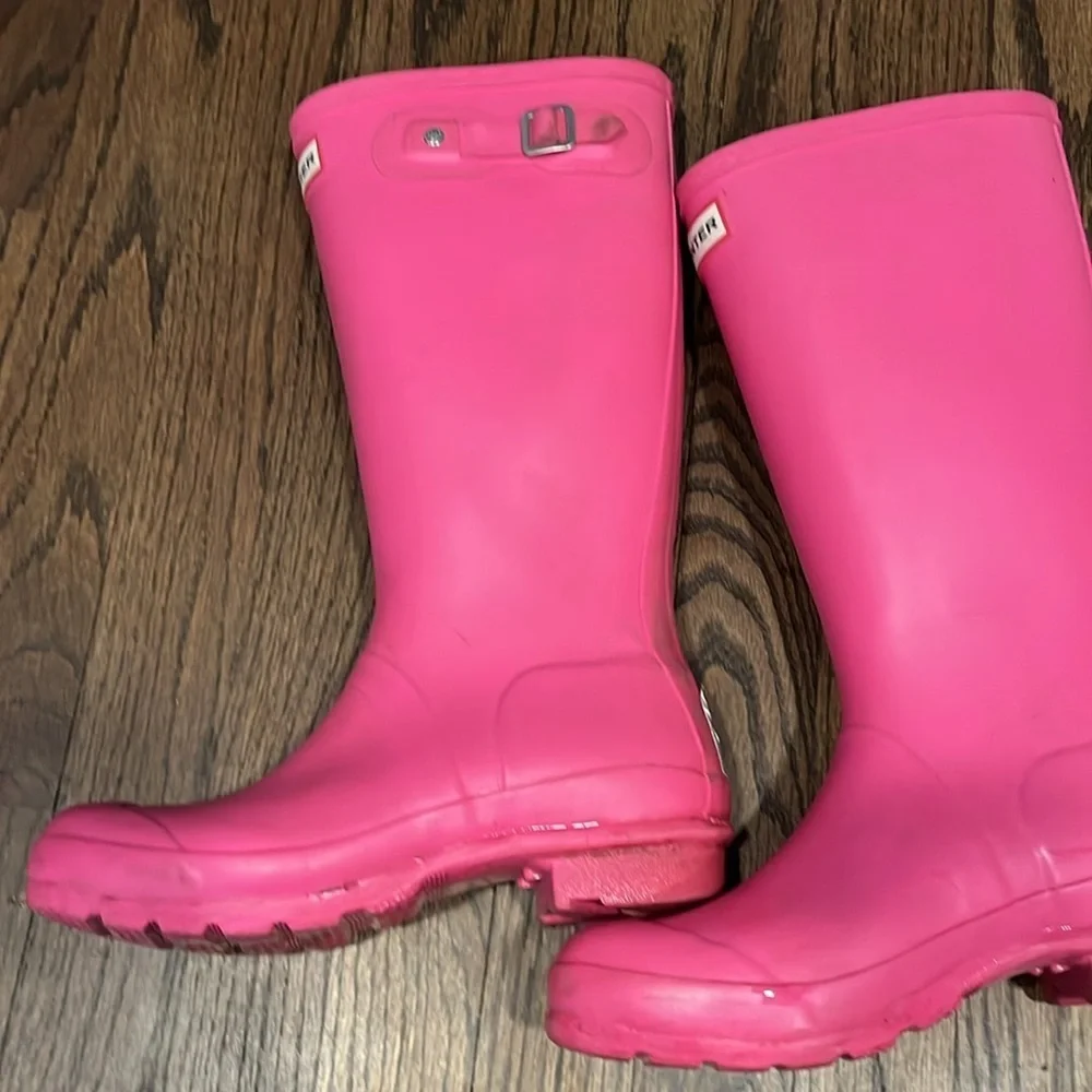 Hunter boots pink